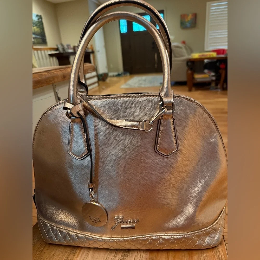 Guess Rose Metallic Satchel Quilted Bottom Keychain NWOT! 17x11